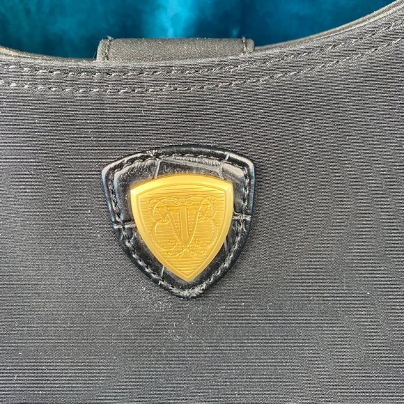 Blaine Trump Single Strap Shoulder Handbag - Picture 4 of 6